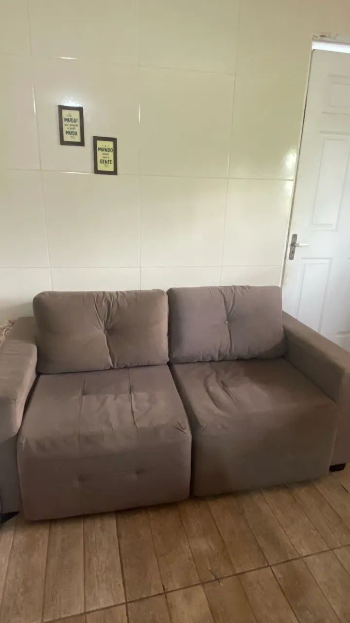 Vende -se sofá cama 2/3 lugares, retirada Bessa