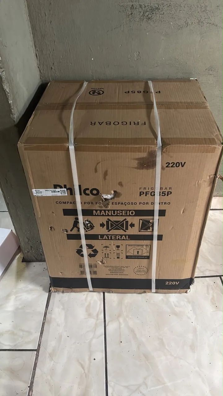 Frigobar Philco 220v
