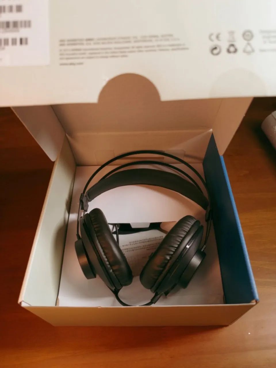 Fone AKG K72 pouco uso - Foto 2