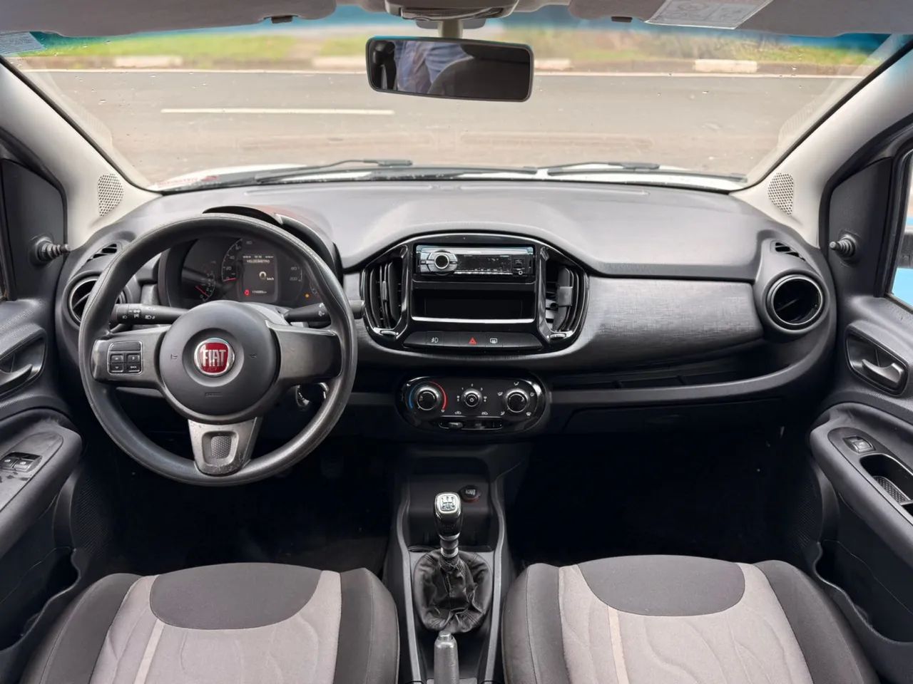 Fiat Uno WAY Celeb. 1.0 EVO Fire Flex 8V 5P 2015 - Foto 8
