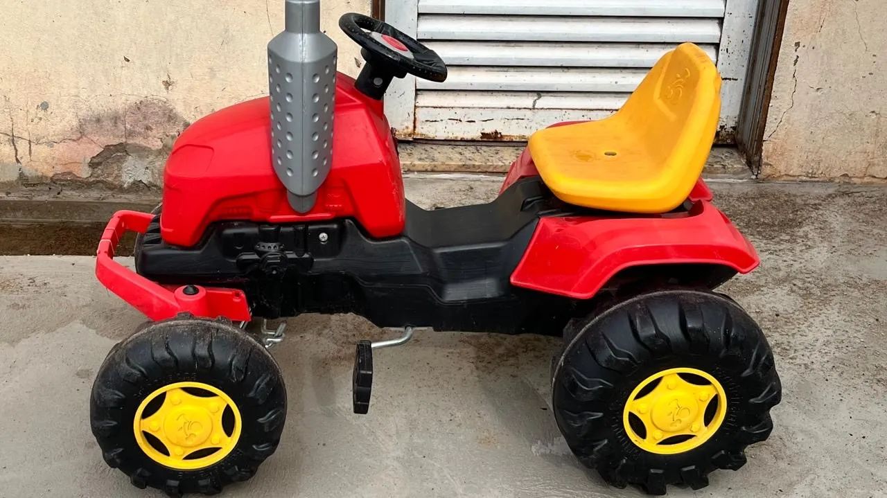Trator infantil 