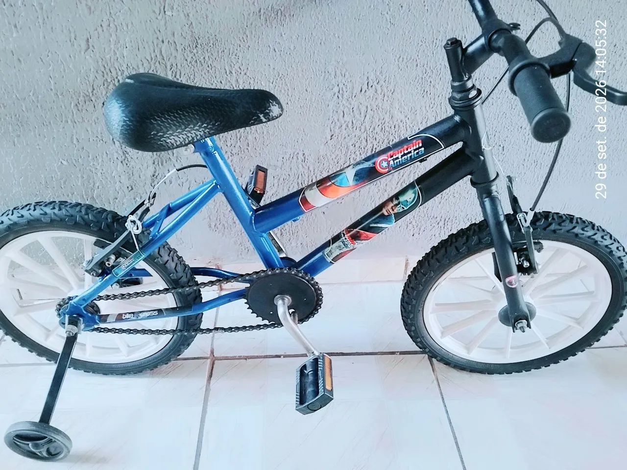 Bicicleta Capitão América 