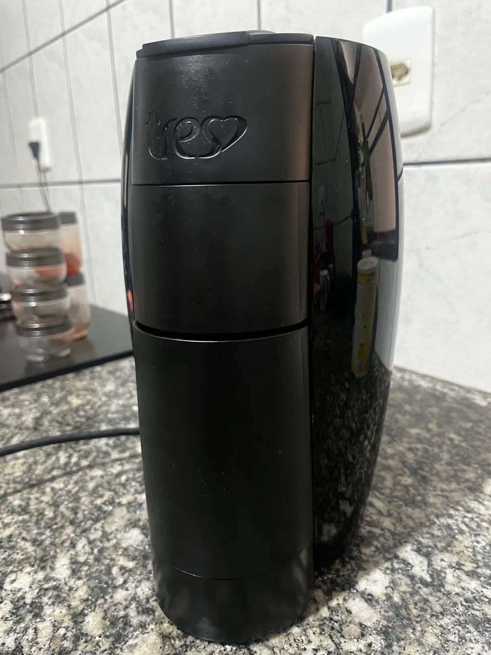 Cafeteira de cápsulas 3 Corações Espresso LOV