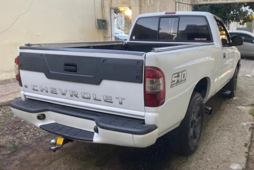 Chevrolet S10 S10 P-Up Colina 2.8 TDI 4x2/4x4 CS Dies. 2011