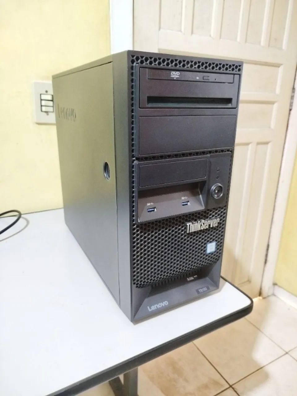 Servidor Lenovo ThinkServer TS150 - Foto 2