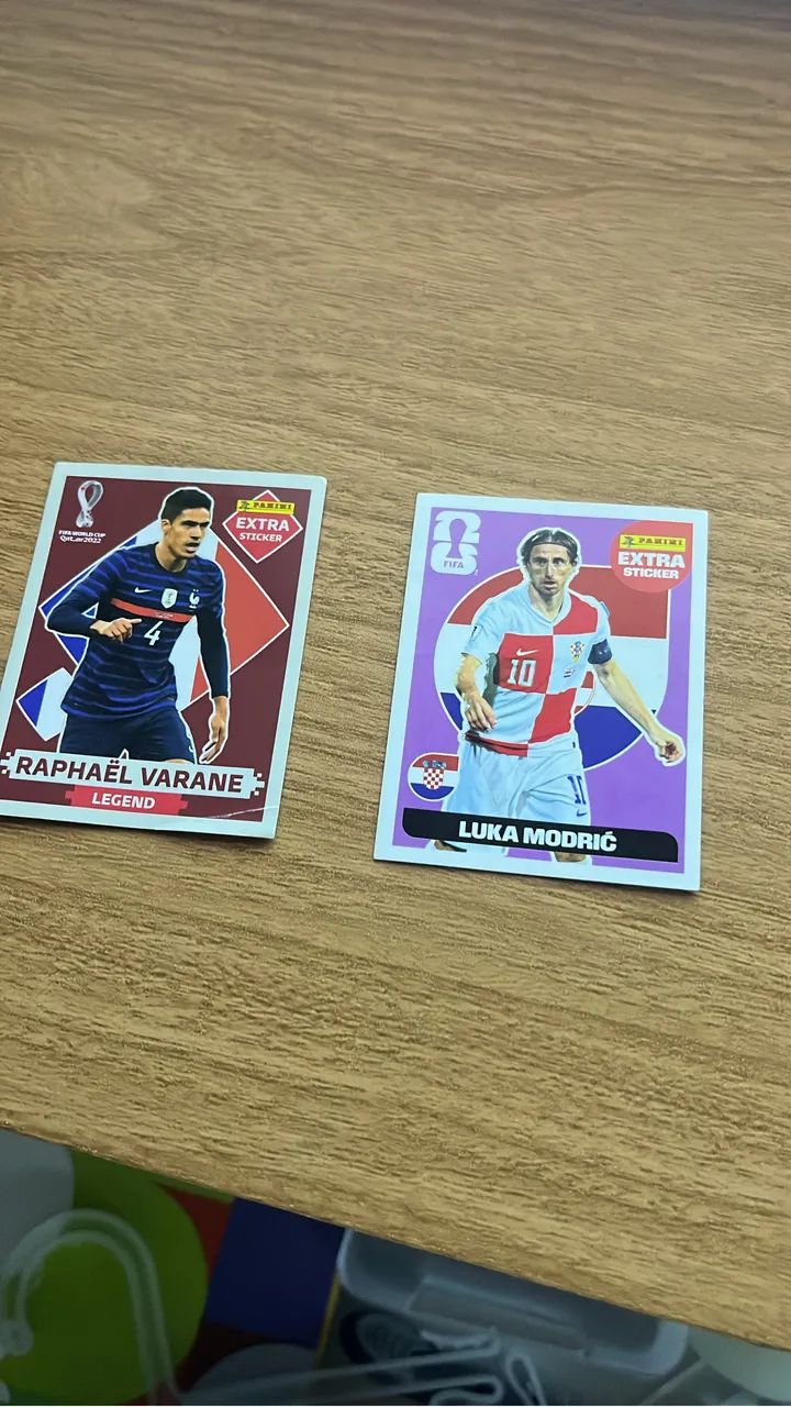 Figurinhas legend modric 26 varane 22 - Foto 2