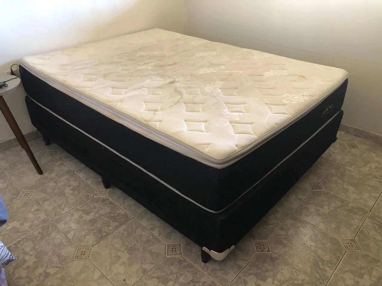 Cama box casal plumatex Magnum 