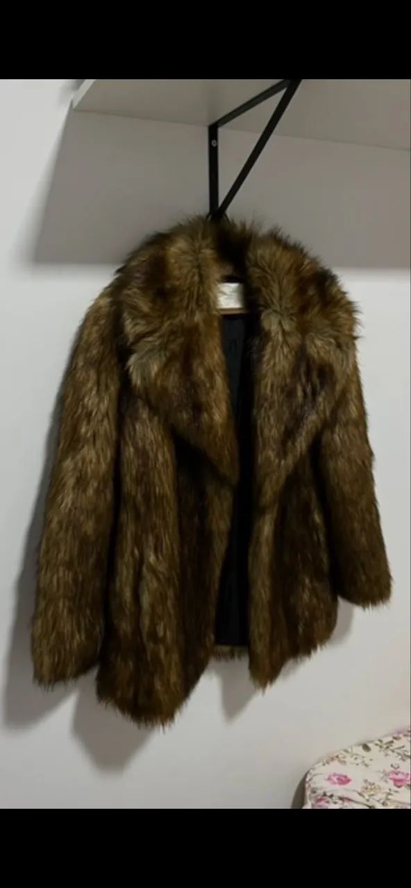 Casaco de pêlos grosso marrom da Zara
