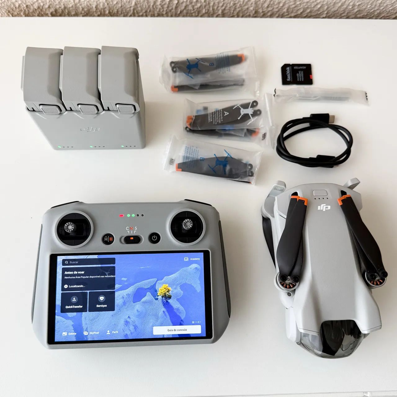 DJI Mini 3 Completo - Controle com Tela e 3 Baterias + maleta rígida e cartão micro sd - Foto 3
