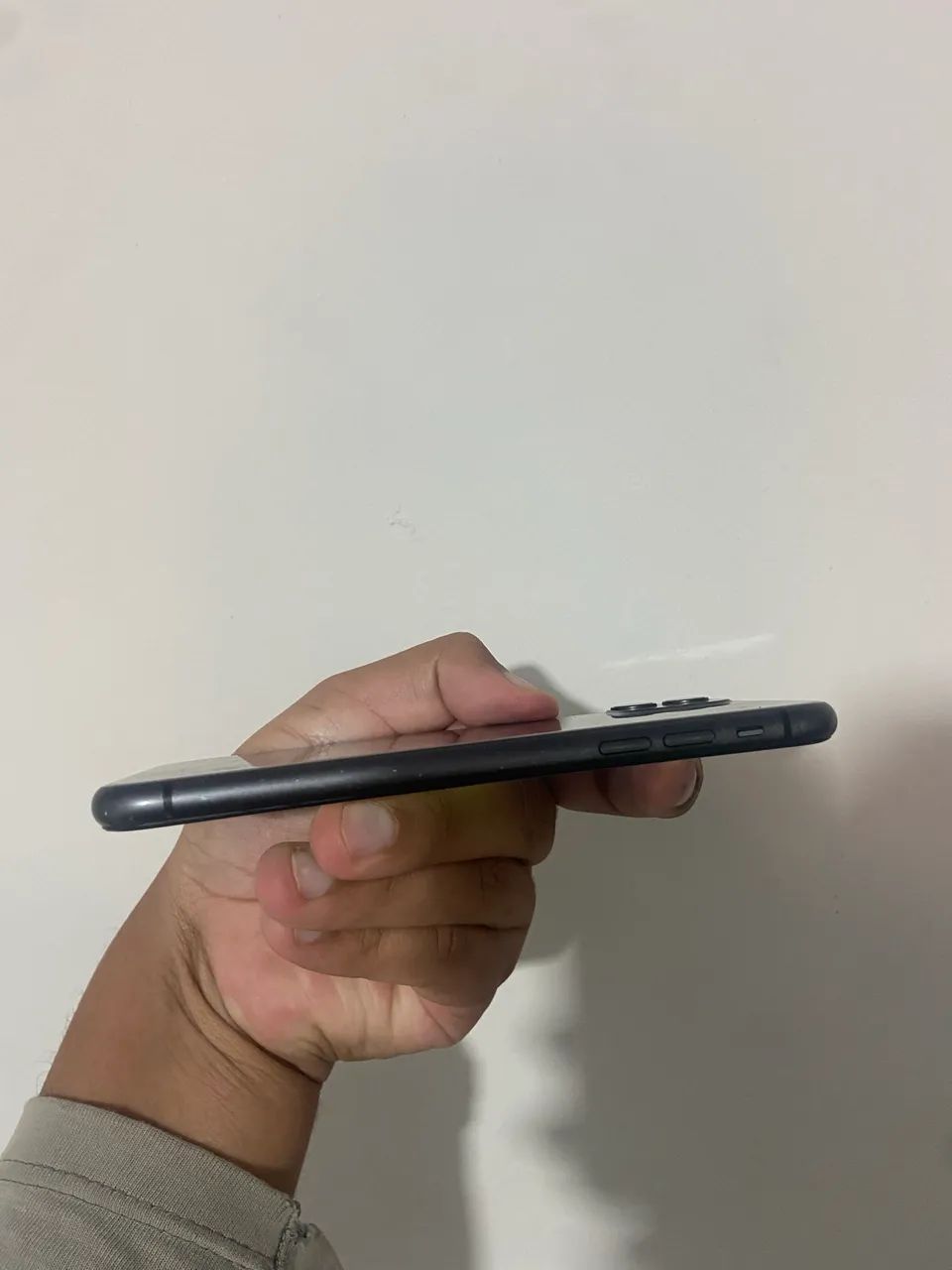 iPhone 11 128GB FUNCIONANDO NORMALMENTE - Foto 2