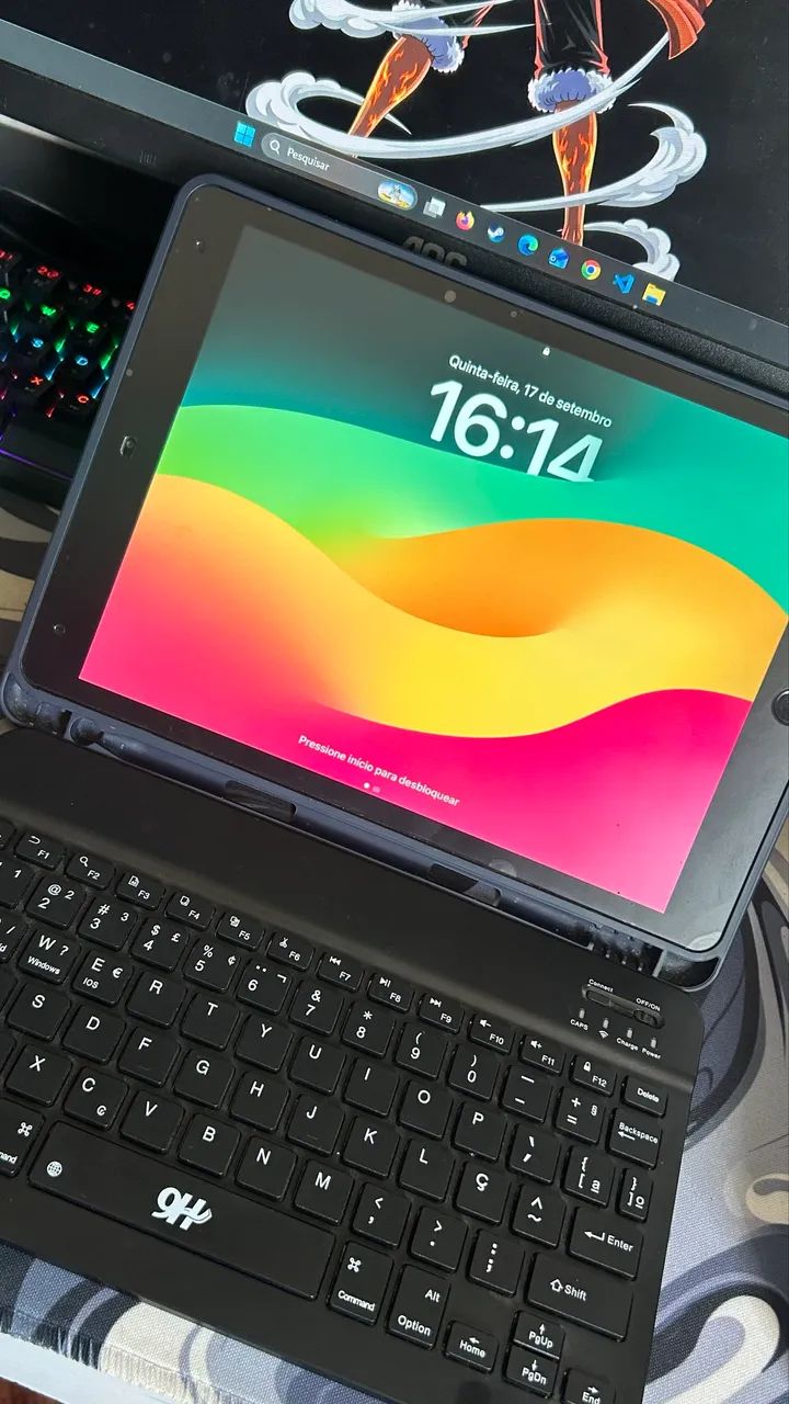 iPad 7ª Geração 32GB + Teclado | Muito Conservado | Sem Detalhes