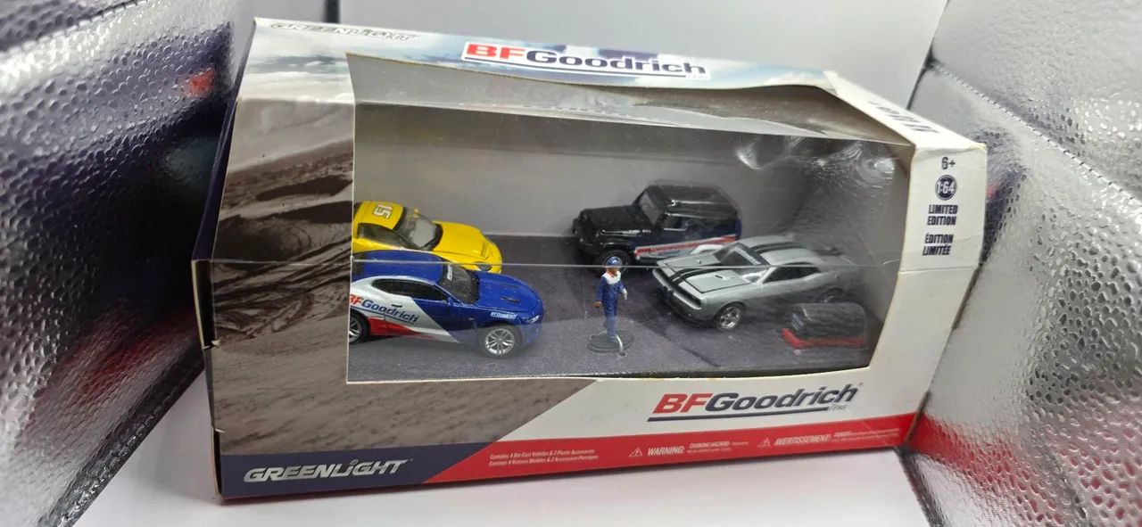 diorama BFGoodrich Performance Tire Shop  - Foto 4