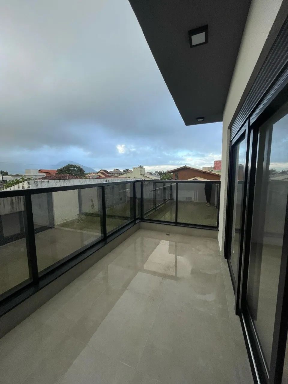 Excelente sobrado no Carianos NOVO - Foto 4