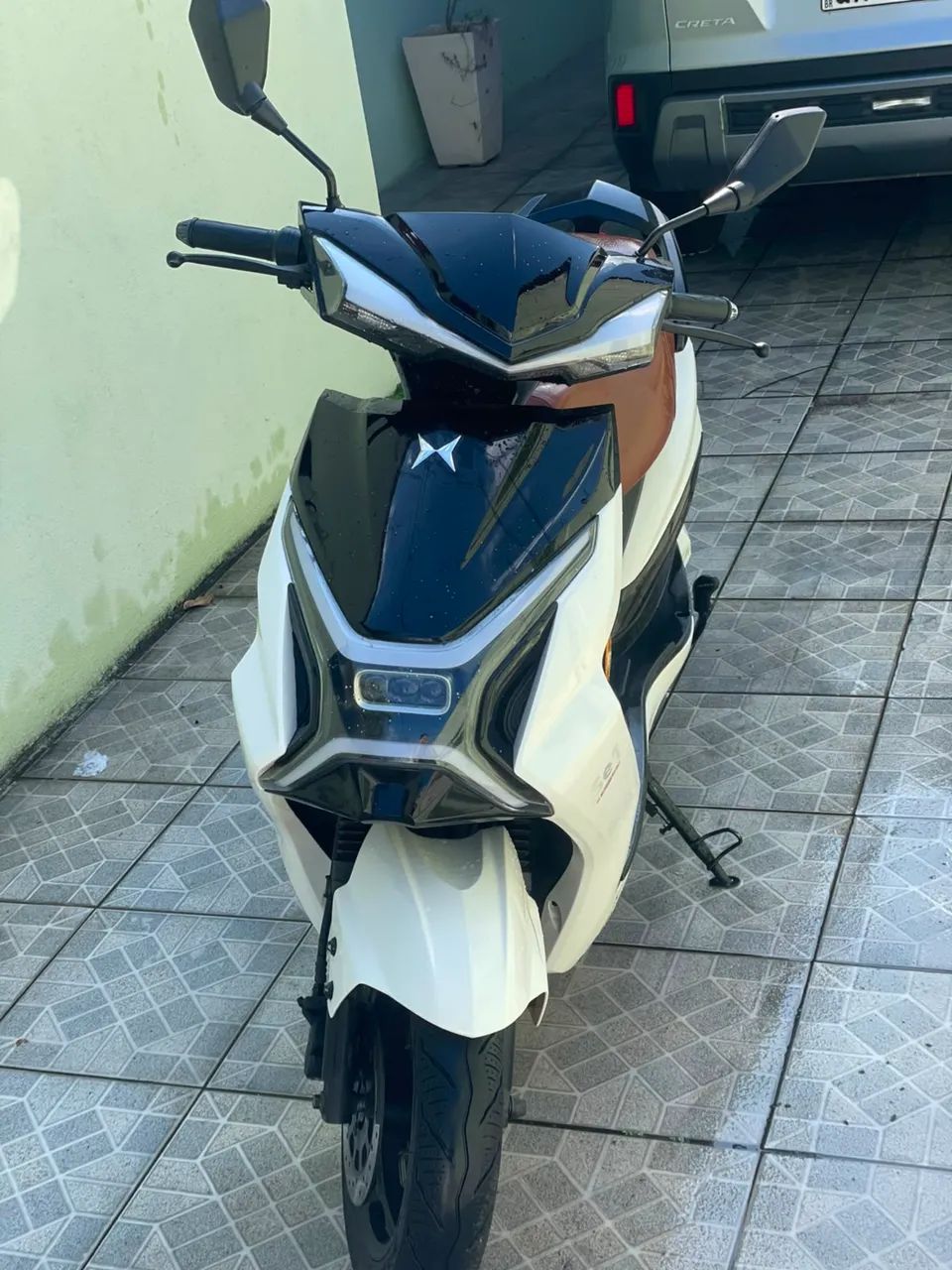 Moto SE1 