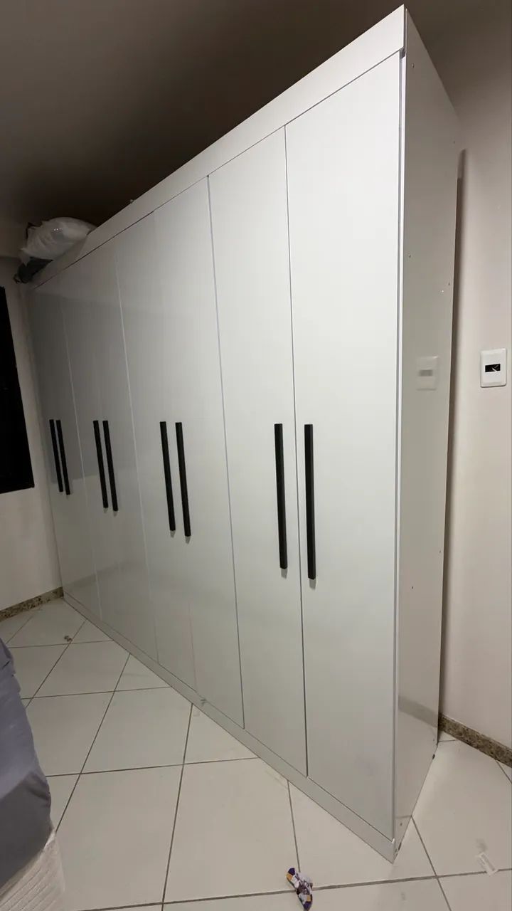 Guarda Roupa 8 portas 