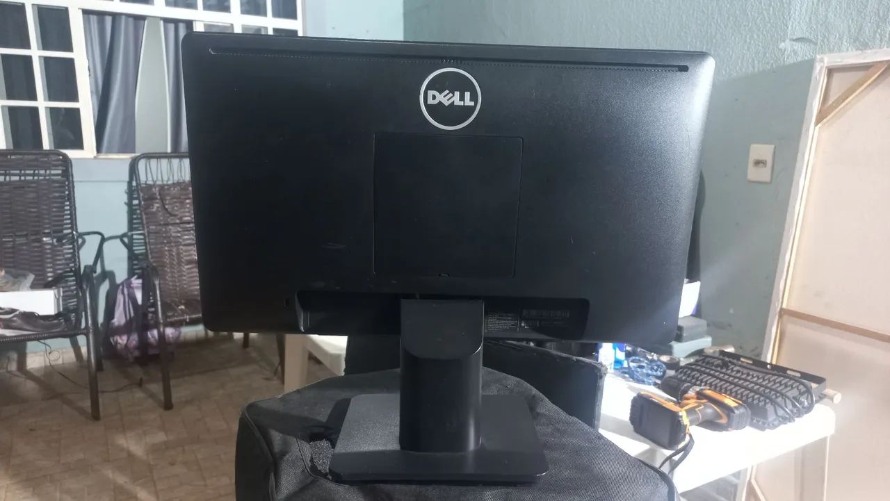 Monitor Dell E1914Hc 18,5 polegadas 