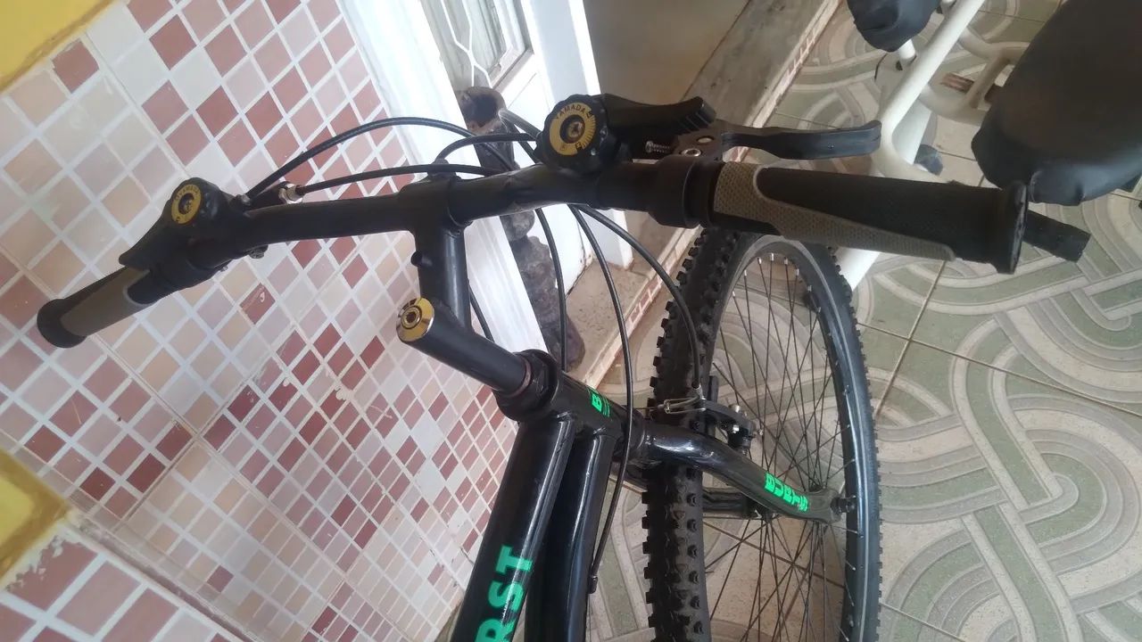 Bicicleta aro 29 super conservada - Foto 3