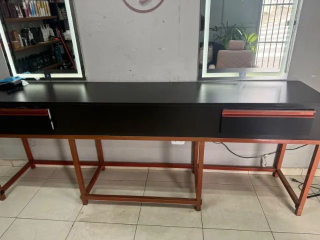 Bancada Salão de Beleza + 2 espelhos