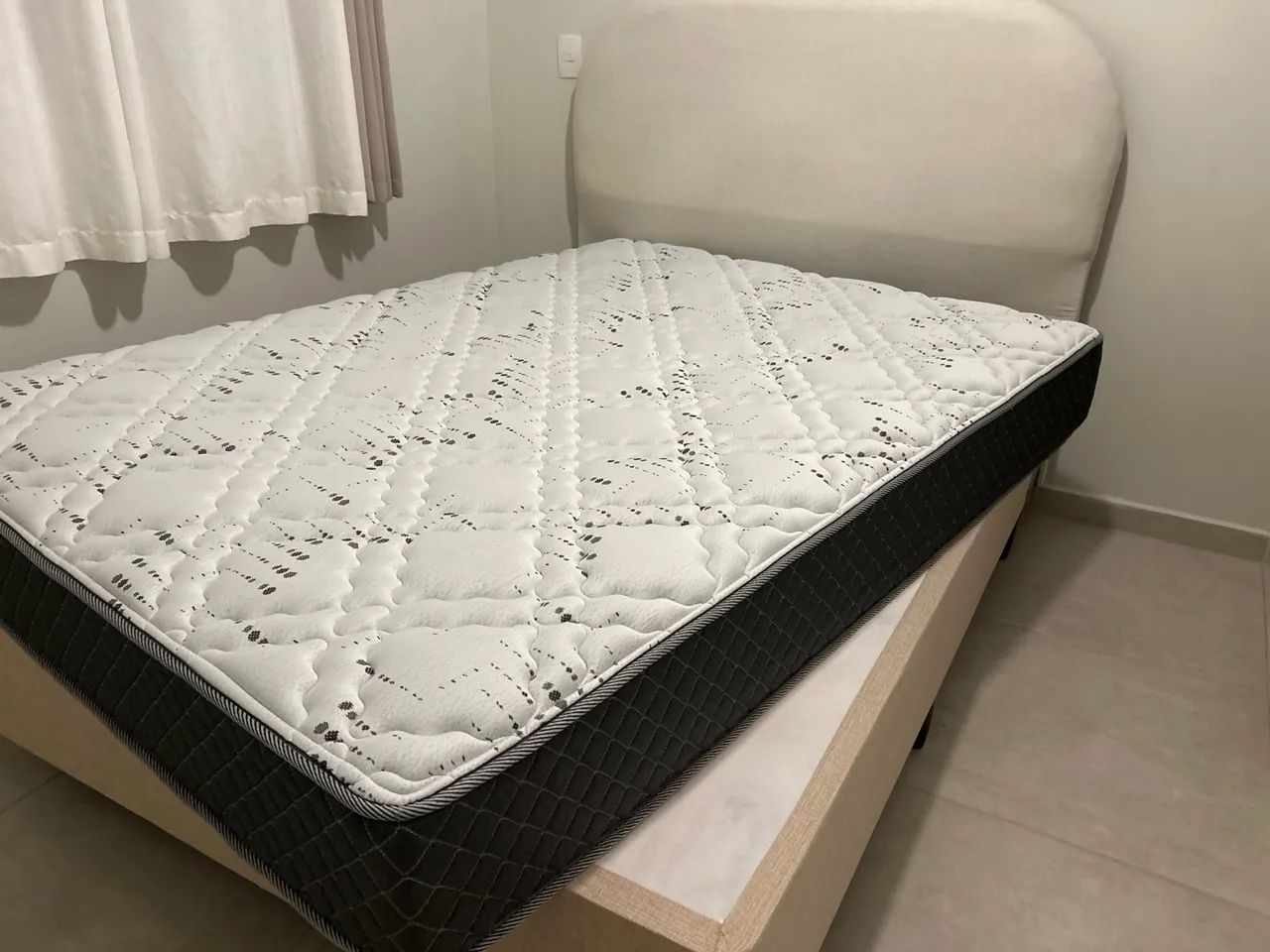 Cama casal colchão e guarda
