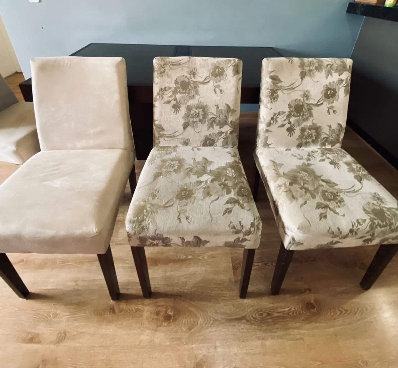Mesa Extensível de Madeira + 4 Cadeiras  - Foto 4
