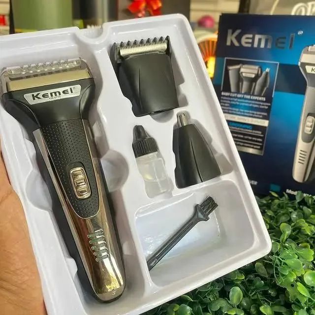Máquina Kemei Maquininha De Barbear Depilador Masculino 3 em 1 - R$ 99,99