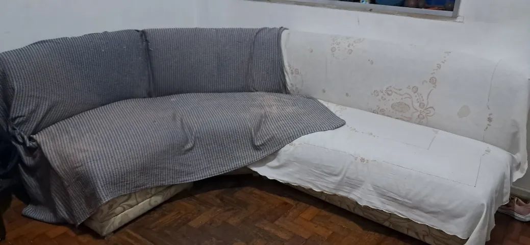 SOFÁ DE CANTO/L - USADO - R$ 200 - Foto 2