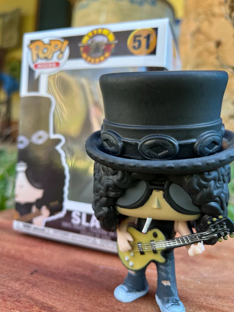 Funko pop Slash banda de rocky com caixa  - Foto 2