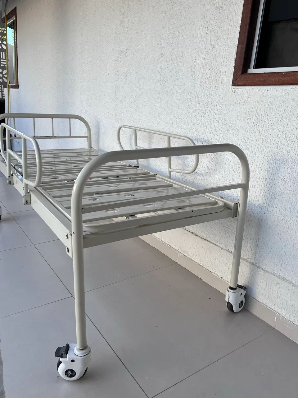 Cama hospitalar 