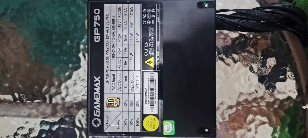 Fonte real 80 plus gamemax GP750 - Foto 2