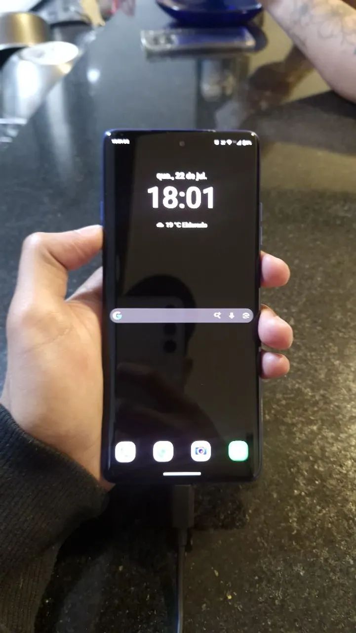 Moto Edge 60 Pro - 12 RAM - 256GB - Foto 2