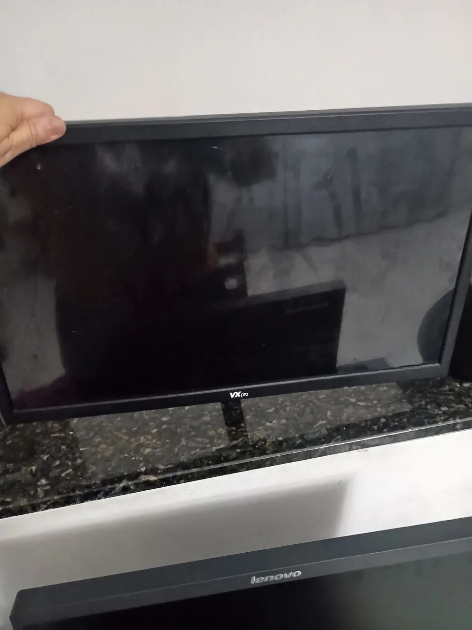 Monitor VX Pro 23? VX230X com tela quebrada - para peças/conserto - Foto 3