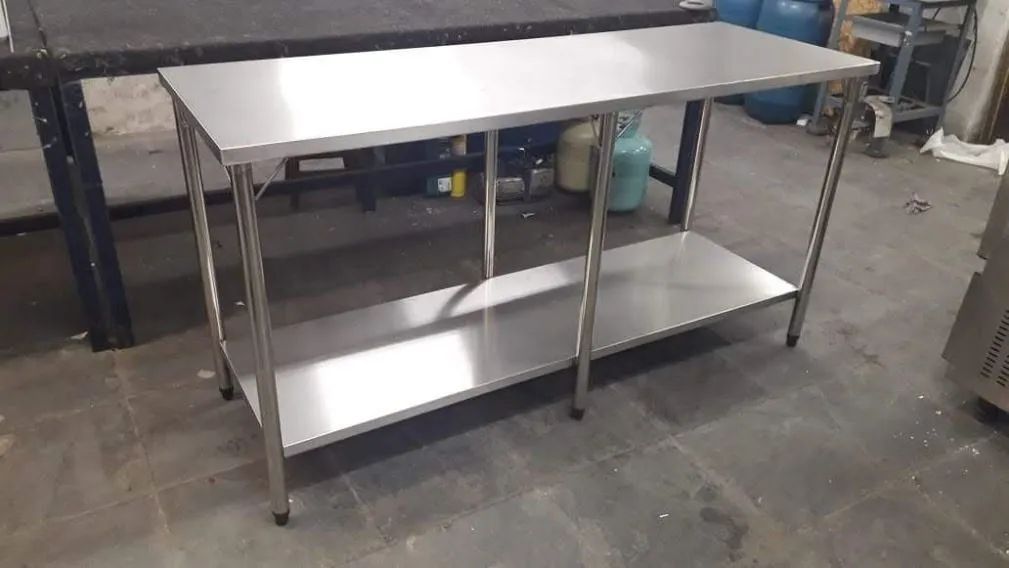Bancada mesa de trabalho em inox anúncio ref" 1000mm