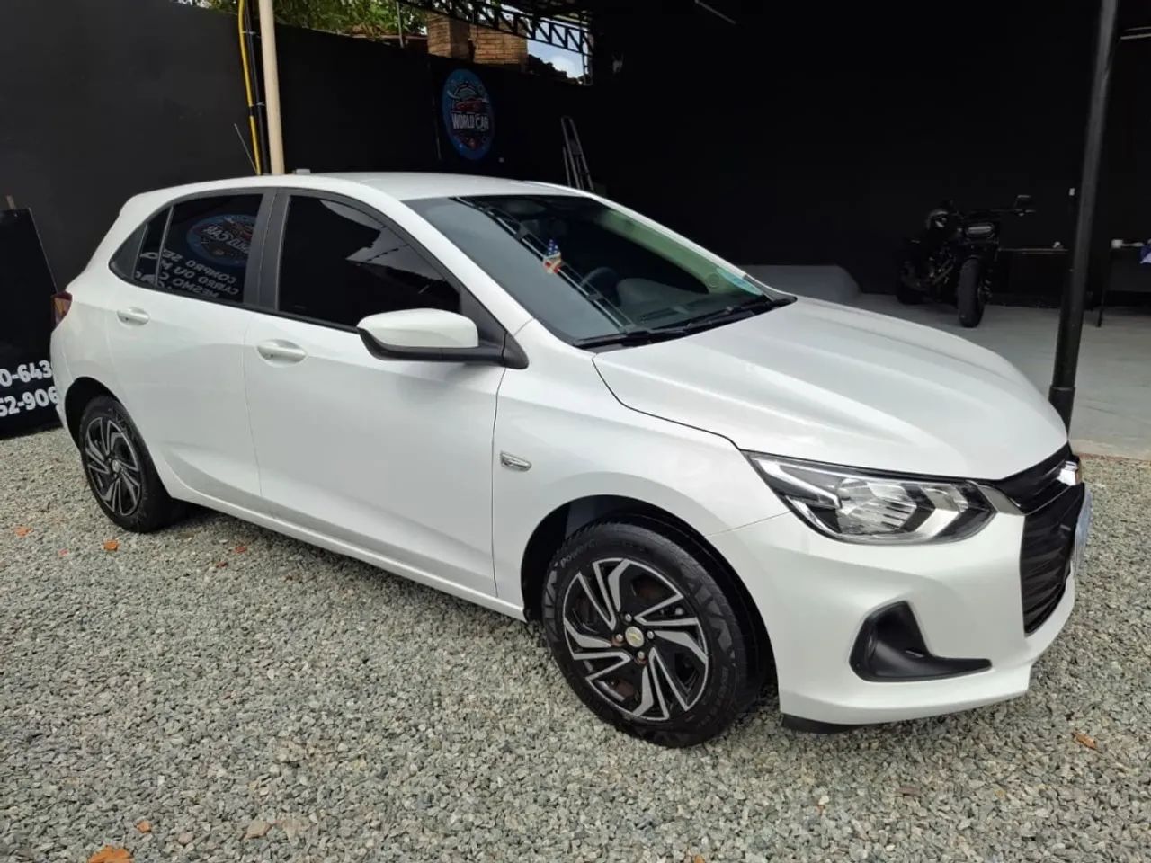Chevrolet Onix ONIX HATCH LT 1.0 12V Flex 5p Mec. 2024