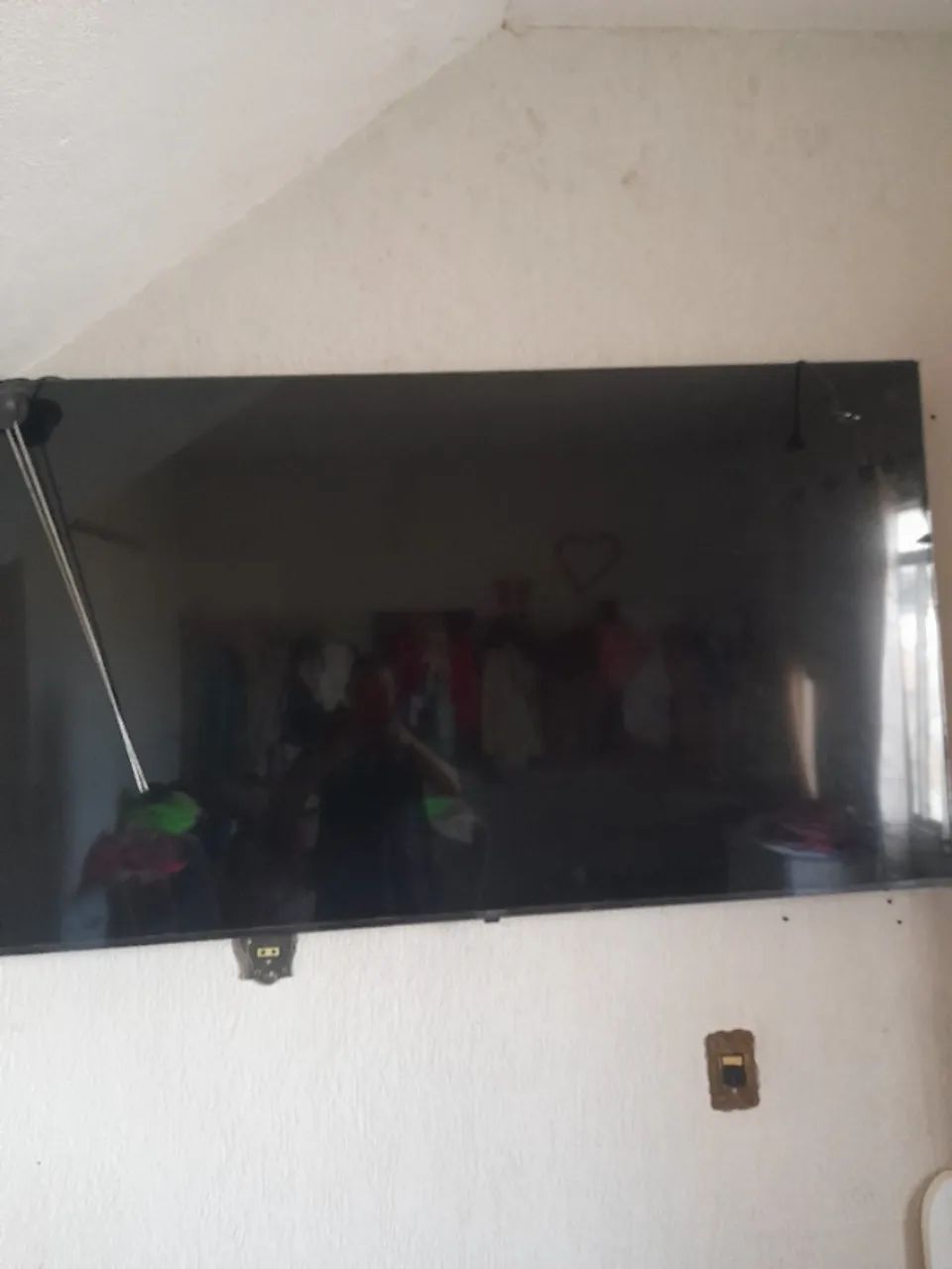 Tv 65 tela quebrada