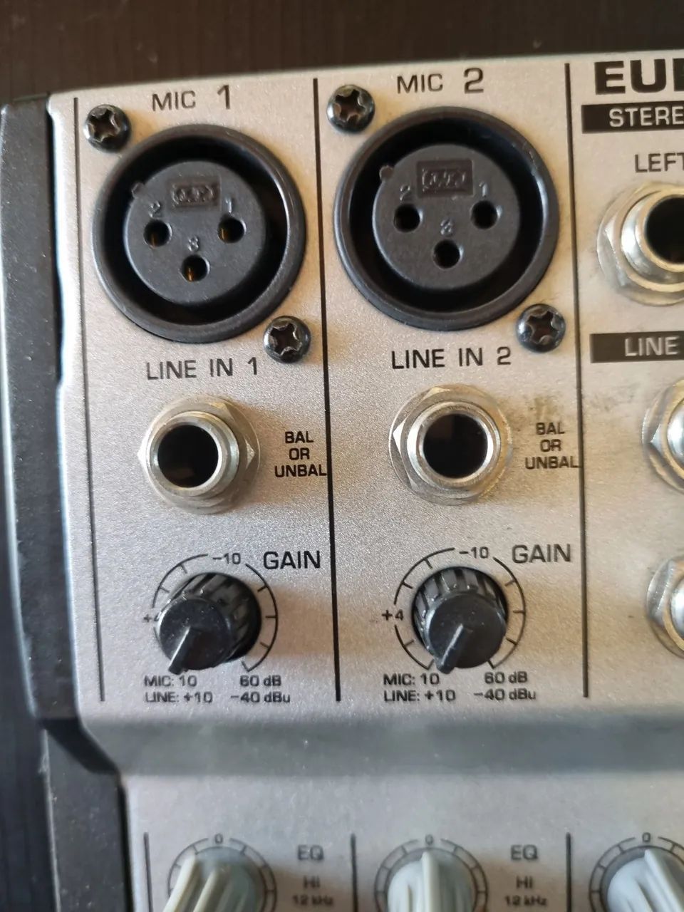 Mesa de Som Behringer Eurorack MX 602A. - Foto 4