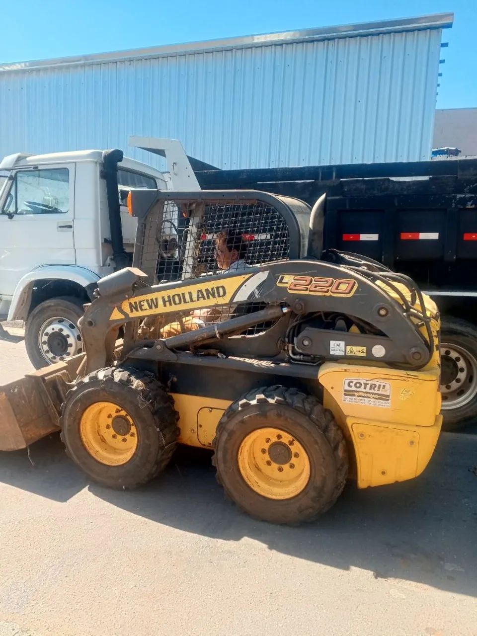 Bobket new Holland l220