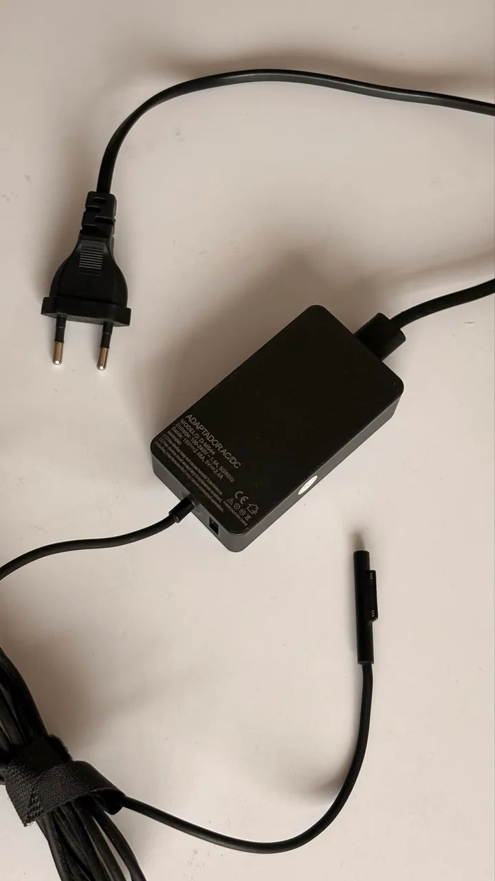 Carregador Notebook compatível com Microsoft Surface Pro 5 6 7 44W 15V 2.58A USB - Foto 2
