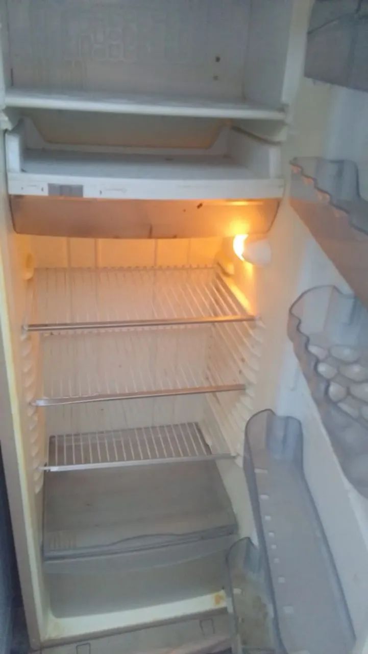 Vende-se essa geladeira  - Foto 3