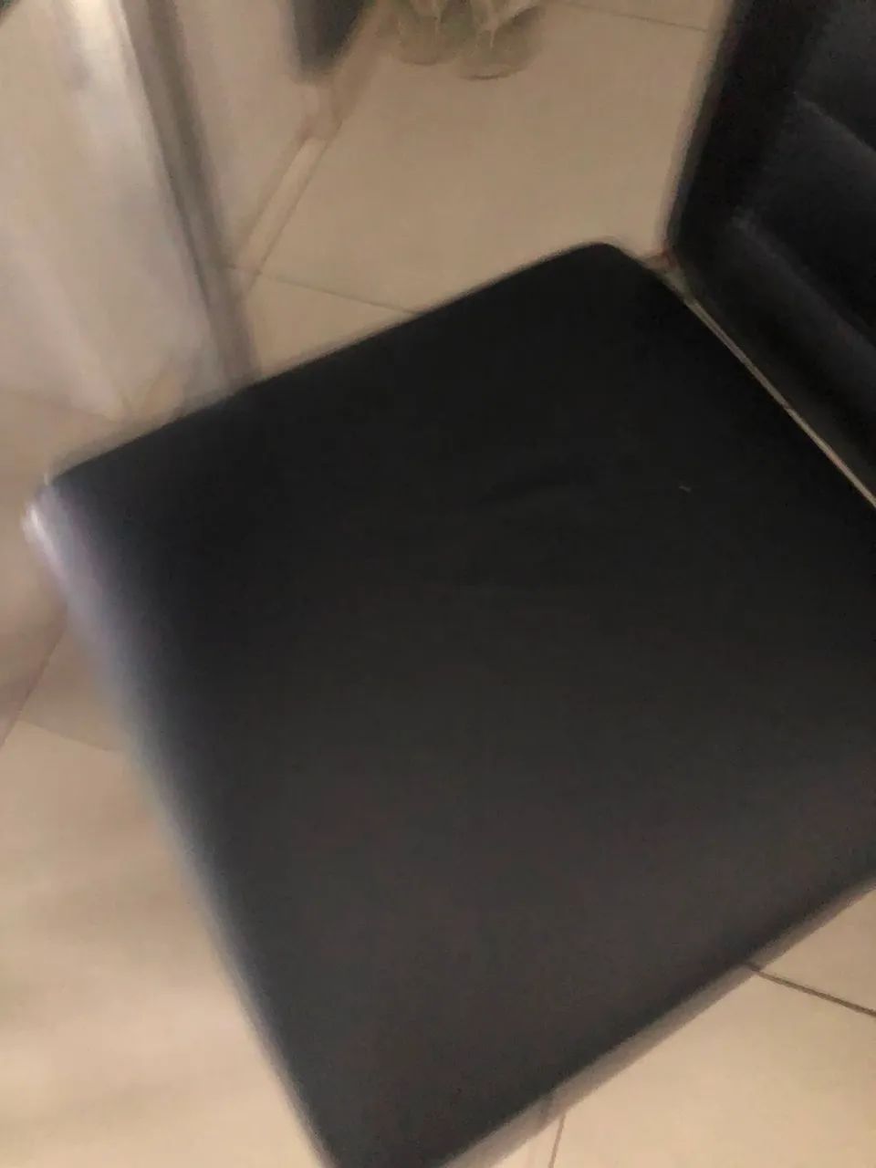 Mesa 4 cadeiras  - Foto 4