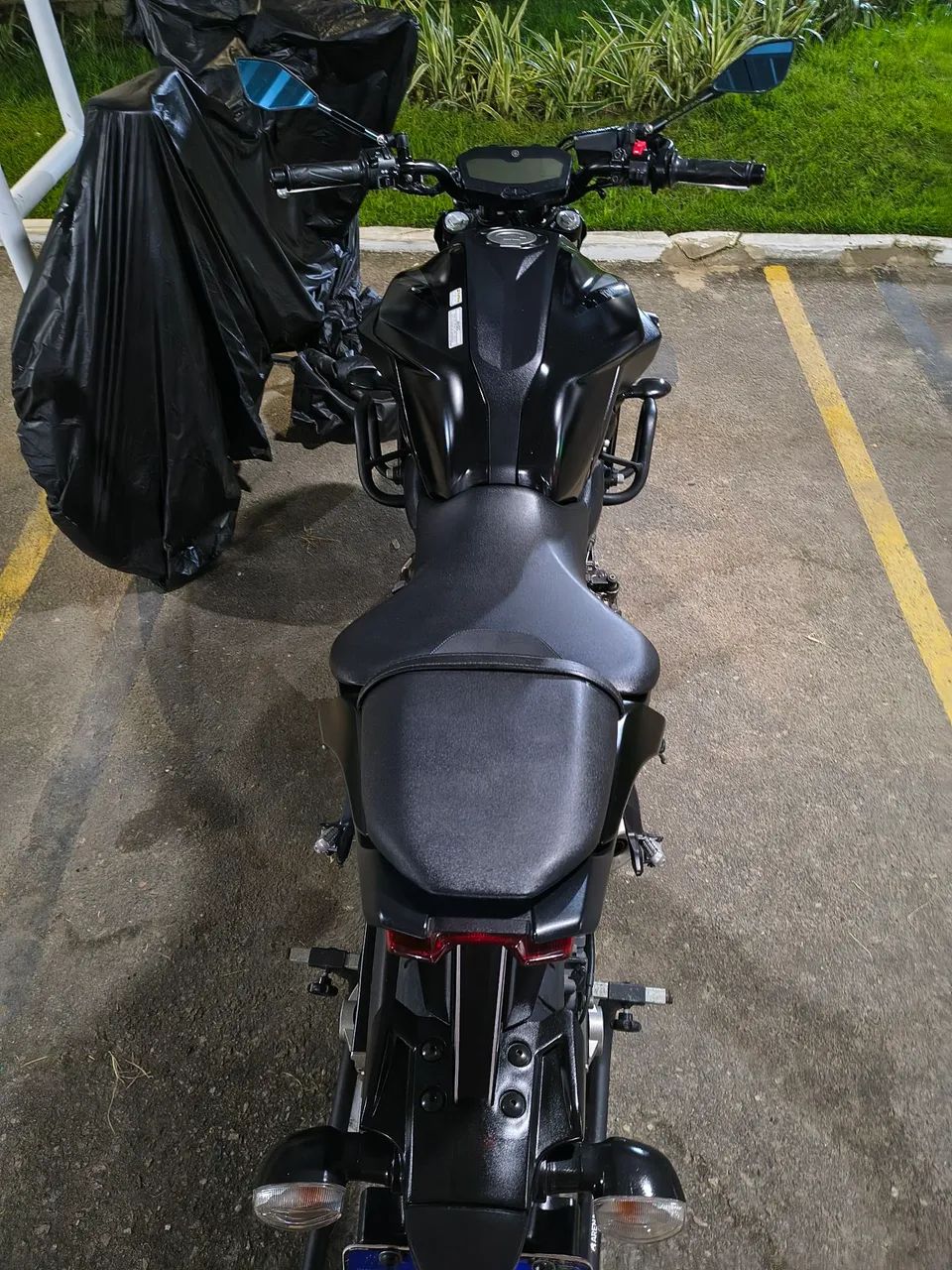 Yamaha Mt-07 preta - Foto 3