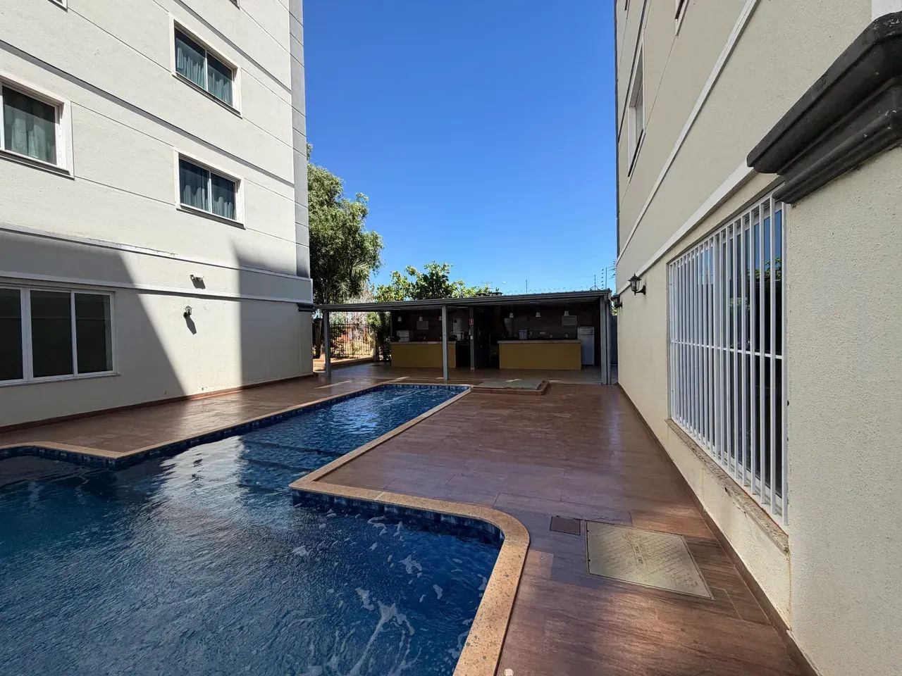 Cobertura Duplex com 5 Quartos(4 Suítes) À Venda ou Locável
