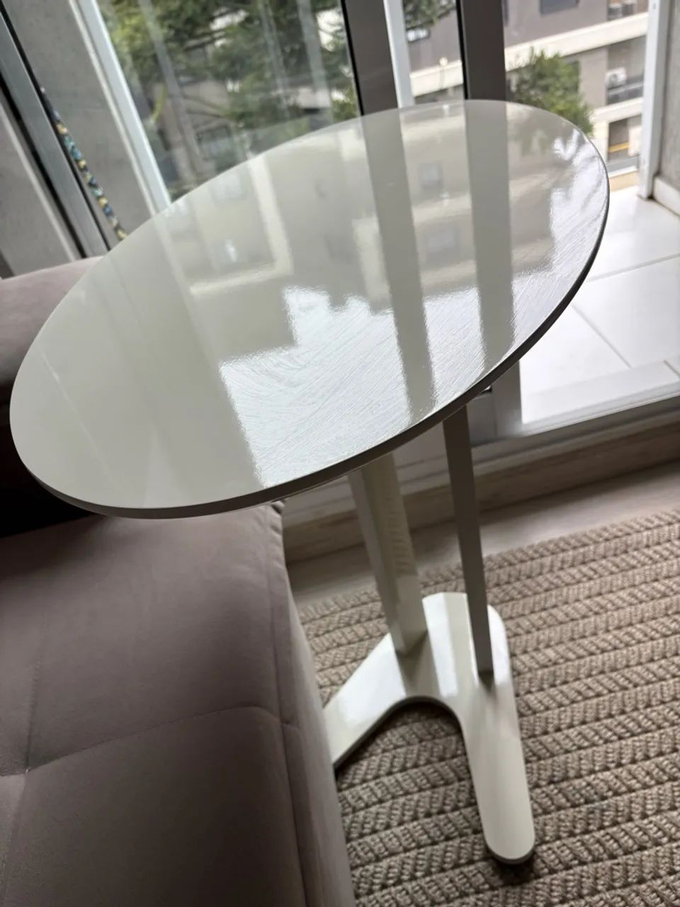 Mesa lateral Nova 