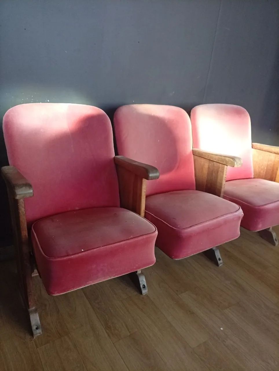 Vende-se Cadeiras de Cinema  - Foto 3