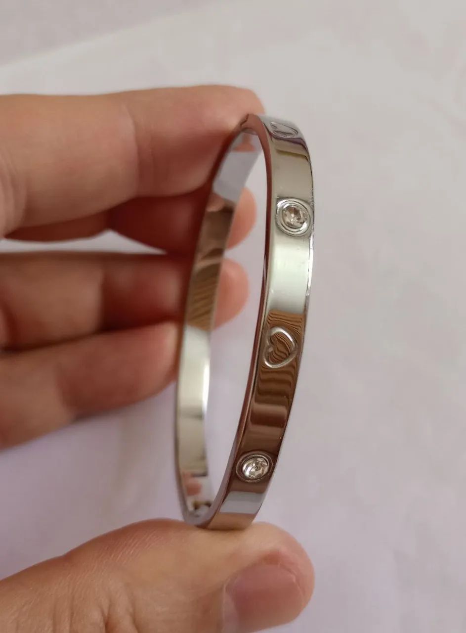 Pulseira prateada de aço - Foto 3