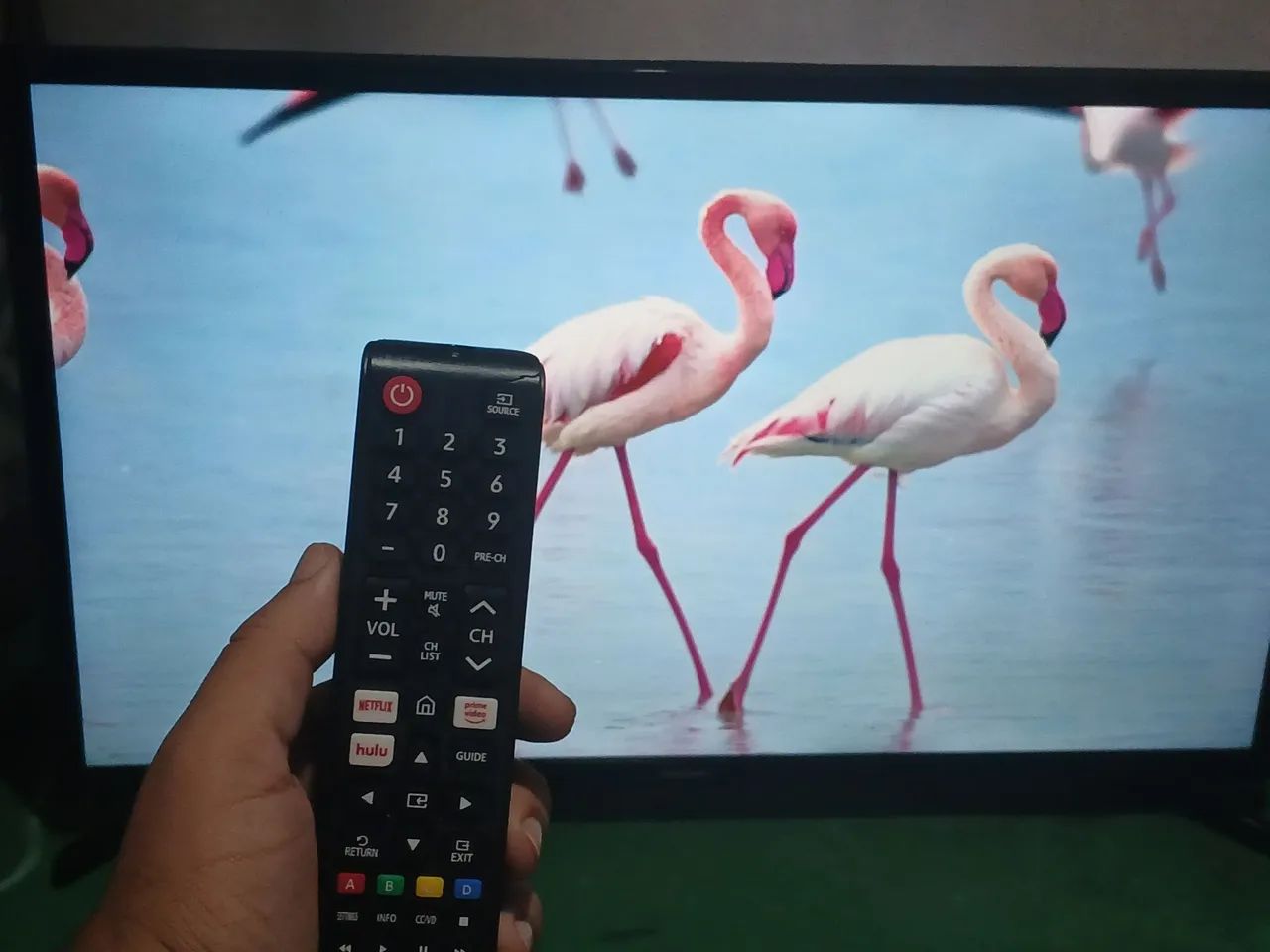 Smart TV Samsung 32 Polegadas - Perfeito Estado + Controle Original - Foto 4