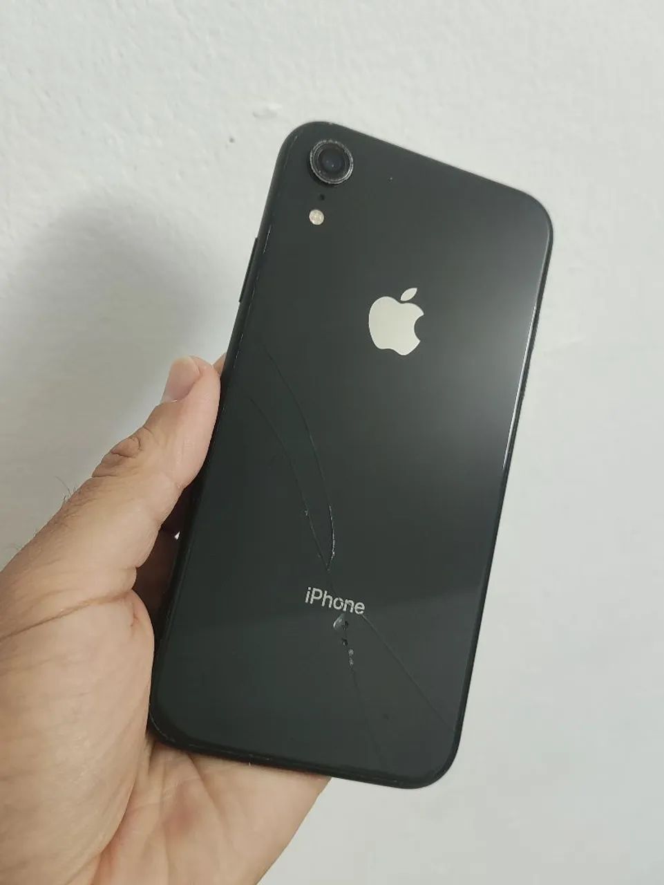IPHONE XR  (VENDO OU TROCO)