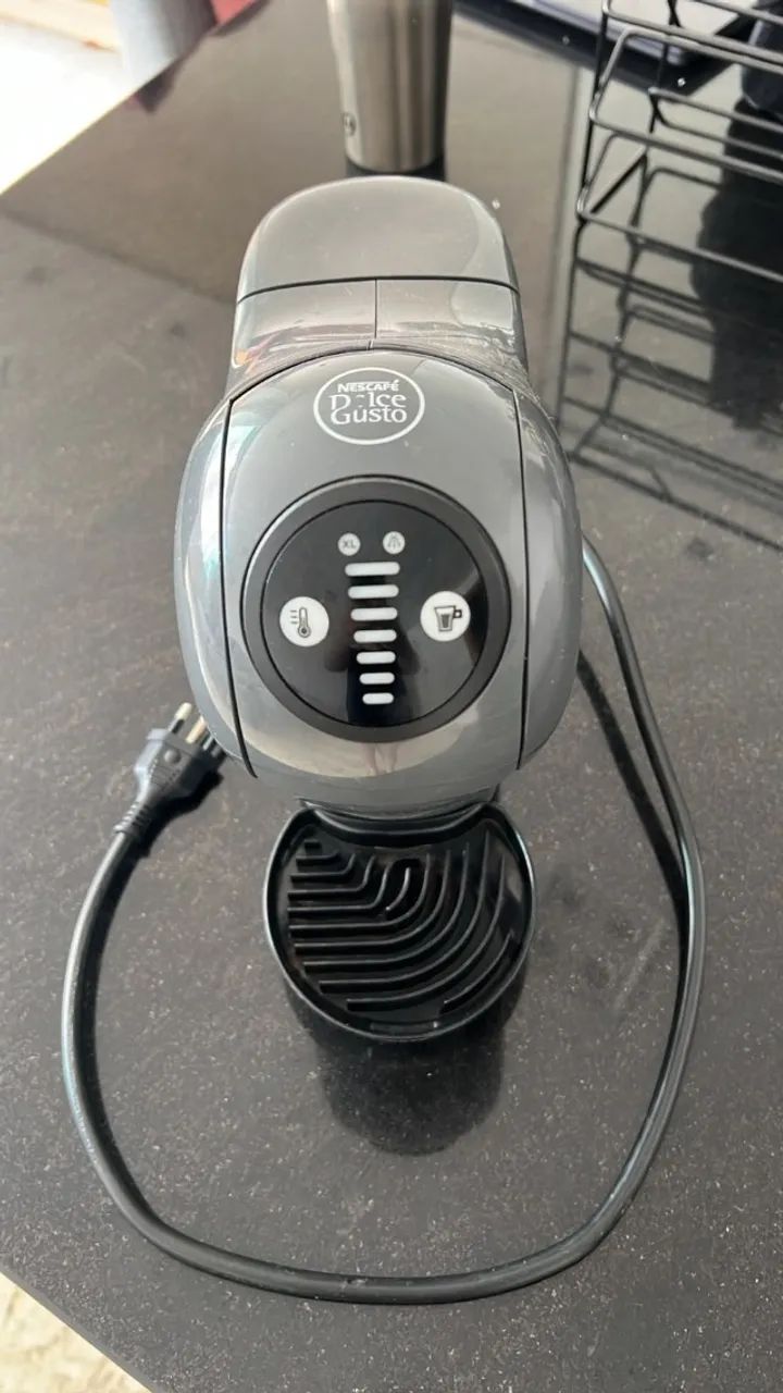 Cafeteira Nescafé Dolce Gusto 220V