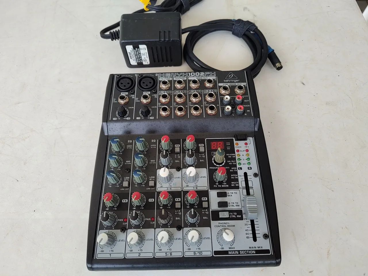 Mesa de Som Behringer - Foto 3