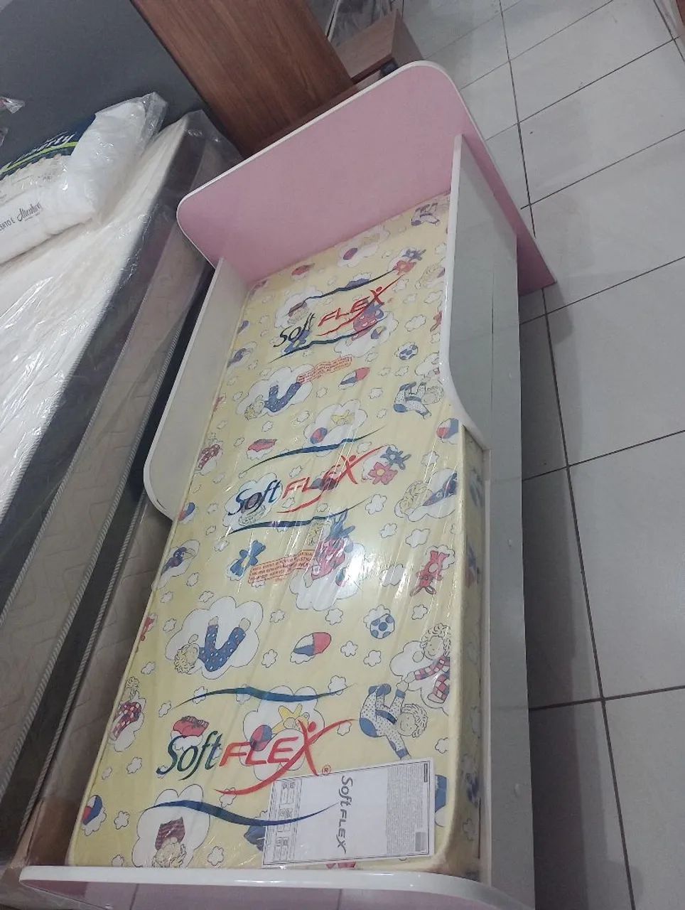 Cama infantil rosa branco com colchão e cabideiro de brinde entrega grátis  - Foto 2