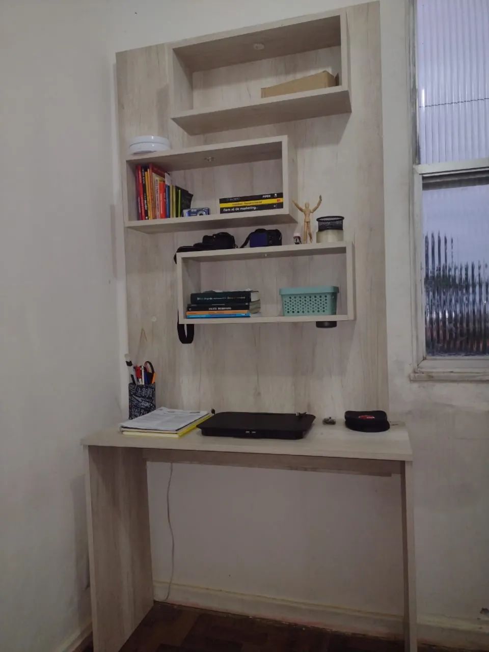 Mesa de escritório em madeira + brinde - Foto 2